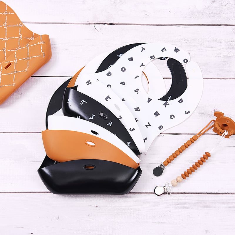 Nouveautés 2023 Bavoirs en silicone personnalisés en gros pour bébé